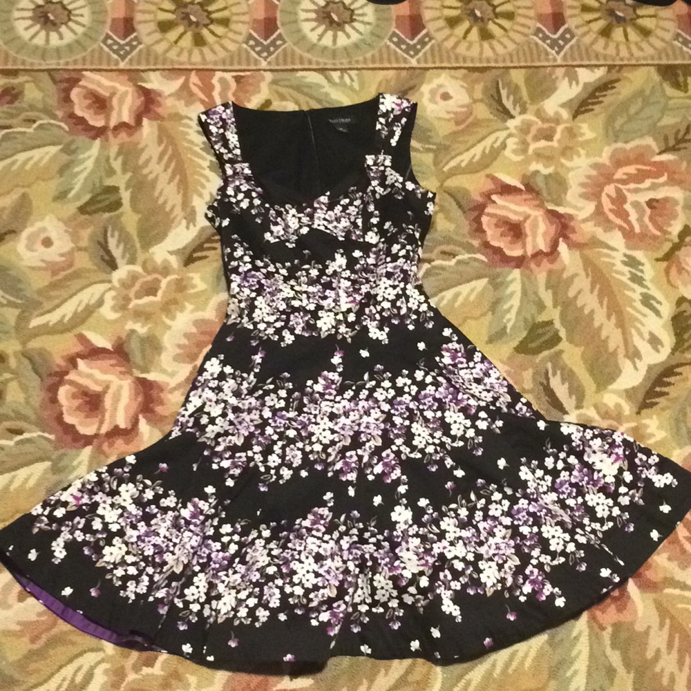 Black/purple dress with pockets